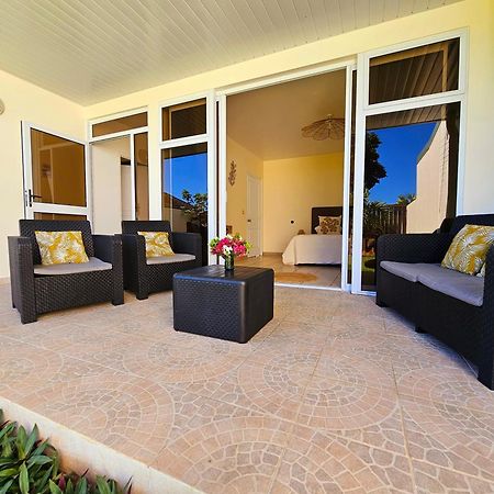 Cozy House In A Private Complex Villa Paea Exterior photo